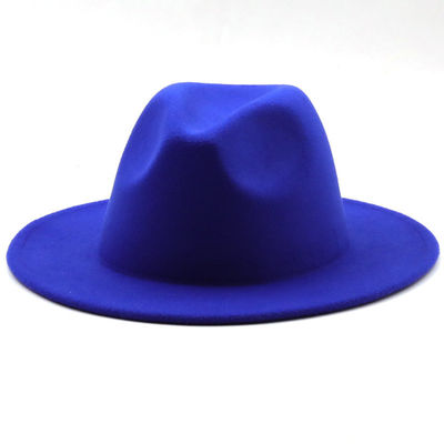 Chapeau haut de style ancien britannique pour les représentations masculines en automne et en hiver