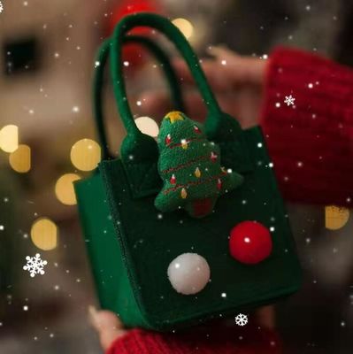 Sac en feutre de couleur rouge Logo personnalisé Sac cadeau de Noël accepté pour le style Ins