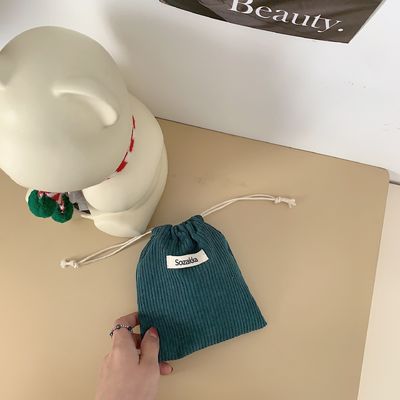 Étiquette tissée de couleur personnalisée Stockage Sac d'emballage en tissu à corde à tirer pour toutes les saisons