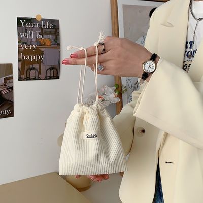 Étiquette tissée de couleur personnalisée Stockage Sac d'emballage en tissu à corde à tirer pour toutes les saisons