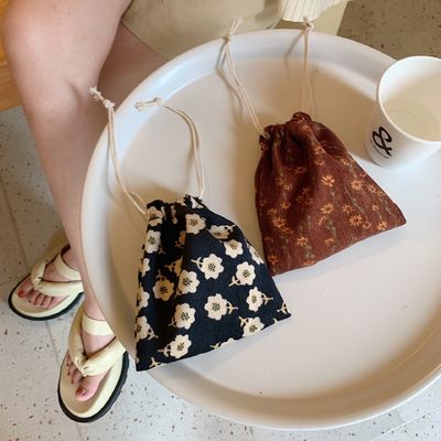 Logo personnalisé imprimé toile coton bijoux sac de tirage à la corde sac à chaussures pour le style de la mode