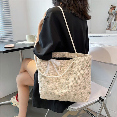 Sac à dos tissé en herbe de plage avec un beau arc en couleur personnalisée