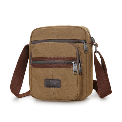 Portez facilement vos objets essentiels avec notre sac anti-vol suspendu pour passeport Hajj Umrah