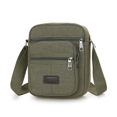 Portez facilement vos objets essentiels avec notre sac anti-vol suspendu pour passeport Hajj Umrah