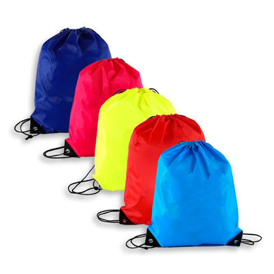 Sacs à sacs en polyester à corde de traction pour la marque personnalisée et les promotions