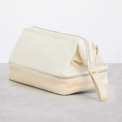 Sac de maquillage fermé à fermeture à glissière pour le stockage sécurisé des produits de marque privée