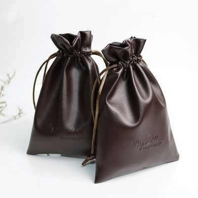 Portemanteau de taille moyenne Logo personnalisé en cuir en PU Sac à bijoux à cordes pour rangement de haute qualité