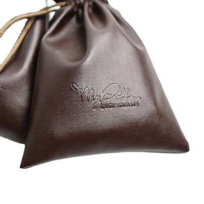 Portemanteau de taille moyenne Logo personnalisé en cuir en PU Sac à bijoux à cordes pour rangement de haute qualité