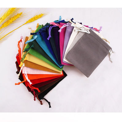 Sacs à cordes de velours colorés pour l'emballage et l'affichage de bijoux sur mesure