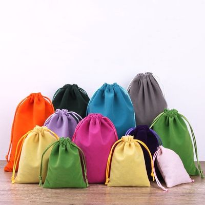 Sacs à cordes de velours colorés pour l'emballage et l'affichage de bijoux sur mesure