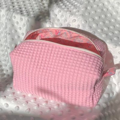 2024 Beauté personnalisée maquillage floral sac cosmétique avec conception de gaufre et fermeture à glissière