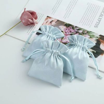 Acceptable OEM/ODM Sac à cordes en velours bleu clair personnalisé pour l'organisation de bijoux
