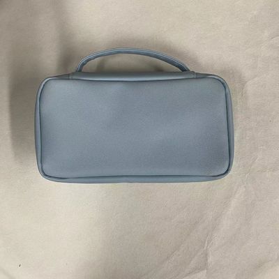 Sac de maquillage en cuir imperméable à l'eau Sac de toilettes en cuir à la mode Sac intérieur portable plat Sac cosmétique sur mesure pour femmes
