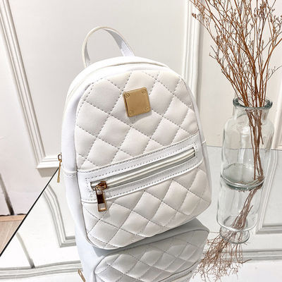 2022 Tendance de la mode Enveloppement en nylon petit sac à dos Messager de l'épaule pour femme
