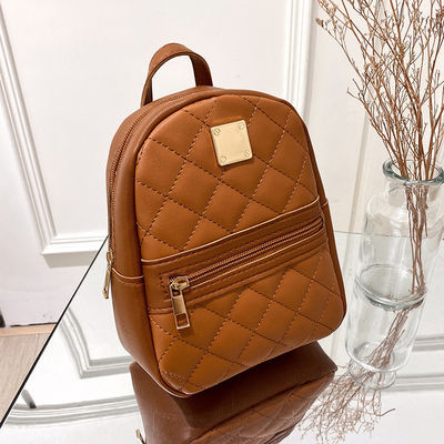 2022 Tendance de la mode Enveloppement en nylon petit sac à dos Messager de l'épaule pour femme