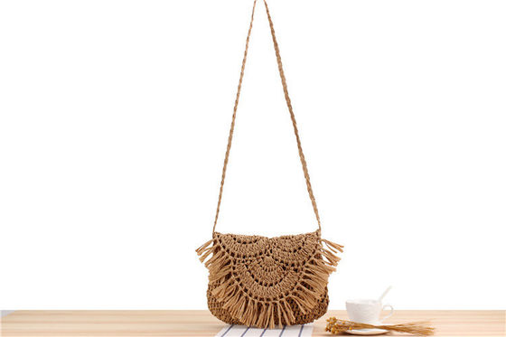 Sac de plage Tassel fait à la main Raffia Rattan Crossbody pour les femmes vacances d'été