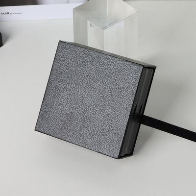 Boîte à bijoux personnalisée Boîtes d'emballage avec film PE transparent à l'intérieur Boîte cadeau en carton en papier mat