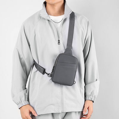 La vie quotidienne Sling en nylon personnalisé Unisexe Adolescents Petit sac de sport pour hommes pour hommes et OEM / ODM