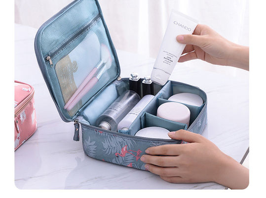 Sac cosmétique pour fille en plein air sac de maquillage toilettes pour femme organisateur avec style à la mode