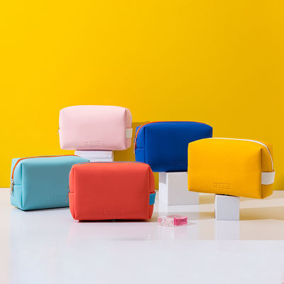 Boîte d'organisation de sac cosmétique de voyage en cuir polyester polyvalent portable pour femmes