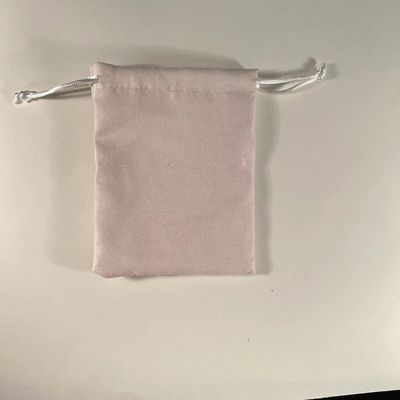 Sac d'emballage de bijoux en microfibre personnalisé avec logo