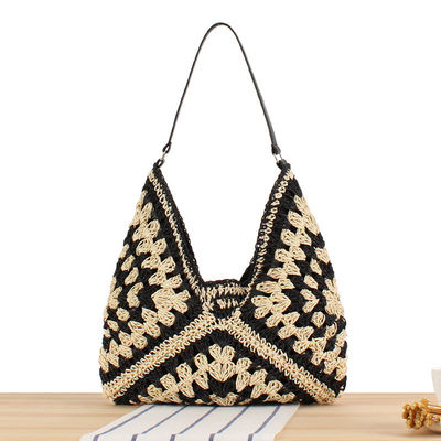 Sac de plage tissé à la main écologique pour femmes avec conception en fleurs creuses et sangle en cuir PU