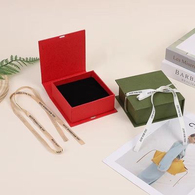 Coloris personnalisés bijoux emballage coulissante boîte de tiroir en papier cadeau pour le maquillage cosmétique