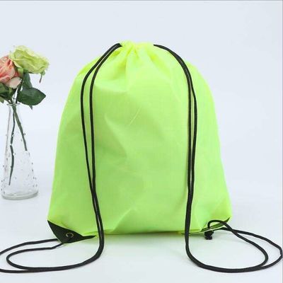 Matériau en nylon sac à dos à cordes coloré avec logo imprimé pour la vie quotidienne