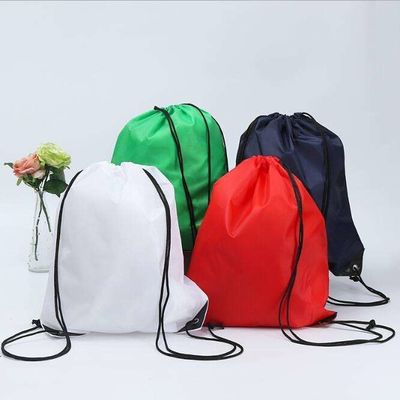 Matériau en nylon sac à dos à cordes coloré avec logo imprimé pour la vie quotidienne