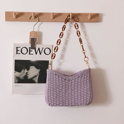 2024 Petit sac de paille pourpre fraîche tissé à la main pour la plage