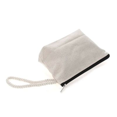 L'organisation des sacs est facile avec des sacs de bijoux en coton naturel