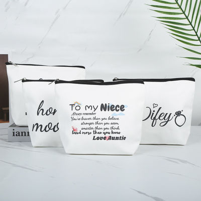 Un sac de maquillage de voyage: la solution parfaite pour organiser vos cosmétiques en déplacement