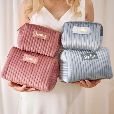 Sac de toilettes en velours à fermeture à fermeture à glissière pour des besoins de voyage confortables et élégants