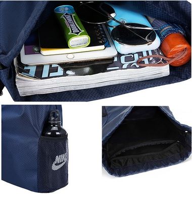 Sac à dos à la corde à tirer imperméable à la couleur pour les aventures et les sports en plein air