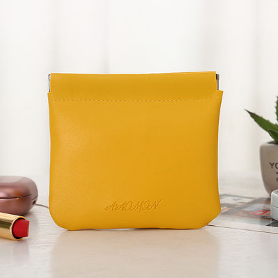 Gardez vos cosmétiques organisés et accessibles avec ce maquillage en cuir PU compact