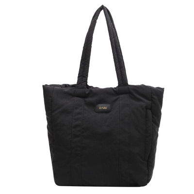 Sac à main gonflé de grande capacité Nouveau style à la mode Sac à main gonflé en couette sur mesure