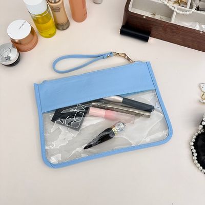 Sacoche de maquillage de couleur claire personnalisée pour organiser les articles cosmétiques et personnels en vrac