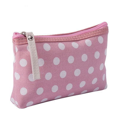 Sacs cosmétiques pour organiser les articles essentiels