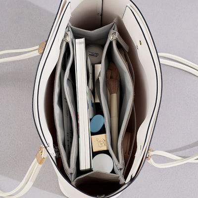 Petit sac cosmétique à accouplement de mode parfait pour le stockage des toilettes de maquillage en déplacement