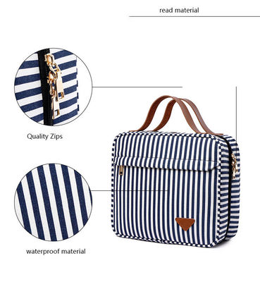 Sac de rangement cosmétique portable et pratique de grande capacité pour les femmes avant-gardistes