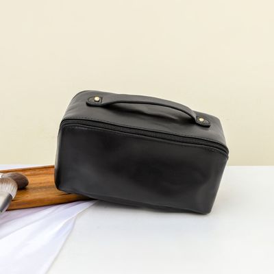 Le sac de rangement pour les cosmétiques les plus à la mode Gardez vos cosmétiques propres et bien rangés