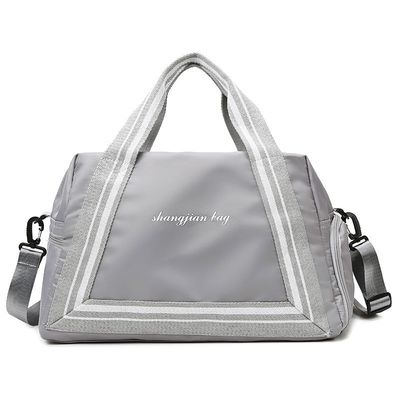 Voyage en style Des épaulettes personnalisées pour l' extérieur Un sac de sport de week-end pour femmes actives