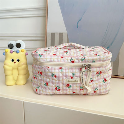 Logo personnalisé Accepté Sac de maquillage en coton à fermeture à glissière gonflé pour les cosmétiques pour femmes