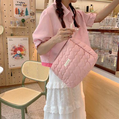 Polyester Logo personnalisé Pouf puff pouf pouf de grande capacité maquillage sacs à couette étui cosmétique