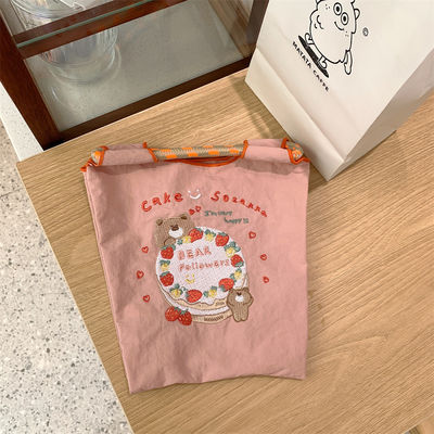 Le plus récent sac à main à la mode avec une broderie d'ours exquise