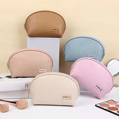 Sacoche cosmétique de voyage quotidienne sac de maquillage en cuir personnalisé pour les articles de toilette et les cosmétiques