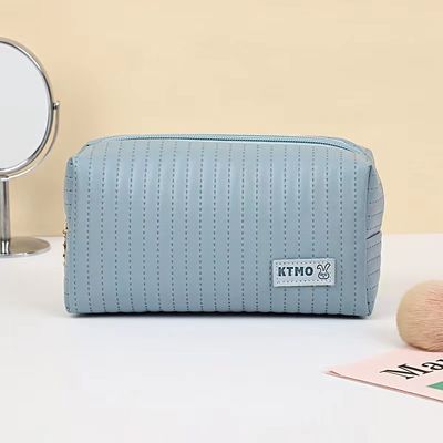 Sacoche cosmétique de voyage quotidienne sac de maquillage en cuir personnalisé pour les articles de toilette et les cosmétiques