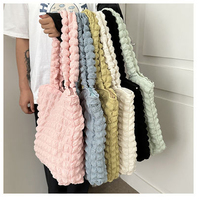 Personnalité Boule de fleur en couette sous les aisselles sac à main sac de magasinage sac à nuages rides pour femmes