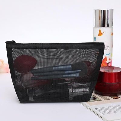 Un sac de maquillage en trois pièces simple et pratique