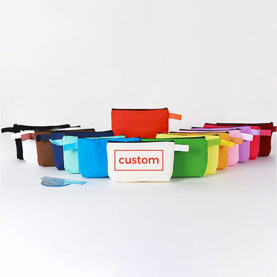 Sac à crayons à fermeture à glissière pour logo personnalisé sac de maquillage imprimé et fournitures de voyage essentielles